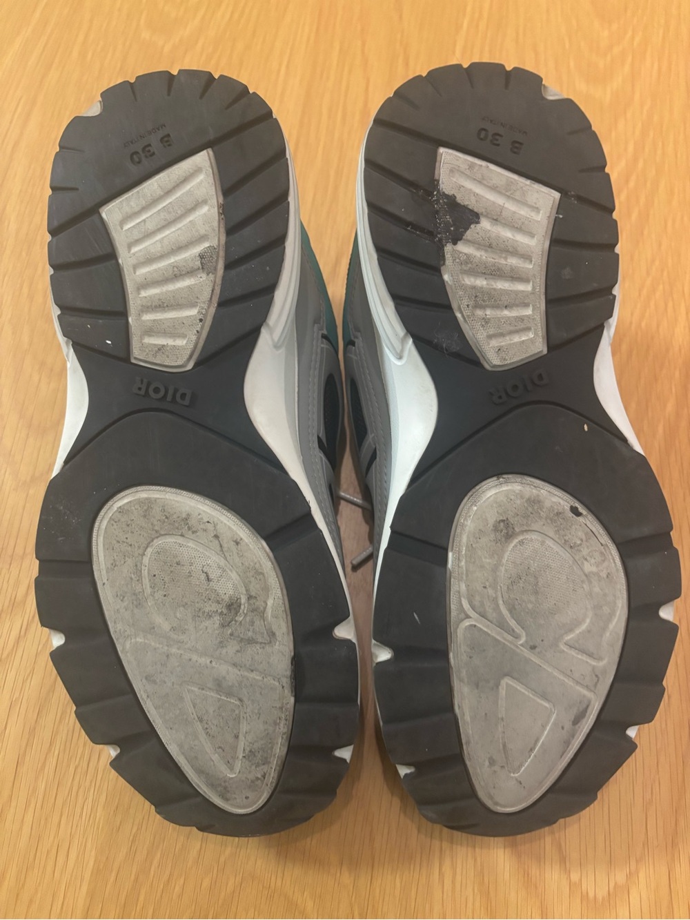 Dior B30 Sneakers - Picture 5 of 5